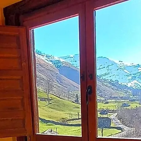 La Vieja Escuela 4*